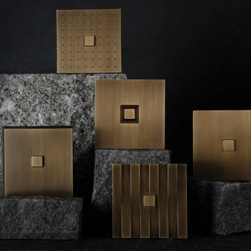 Новая серия от Modelec Empreintes. Коллекция из цельной латуни представлена в 5 сериях — Plan, Volume, Angle, Point и Ligne — и 6 вариантах отделки.