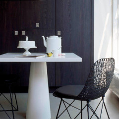 Стол Moooi MOTCFP0073W + MOTCWS088-- RAL 9010 CONTAINER TABLE 80x80