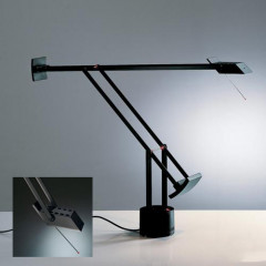 Настольный светильник Artemide TIZIO A009010