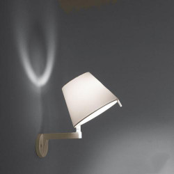 Настенный светильник Artemide накладной MELAMPO PARETE 0720020A