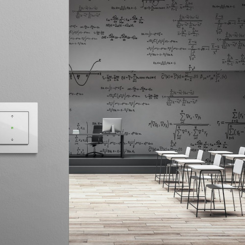 Кнопочный выключатель KNX