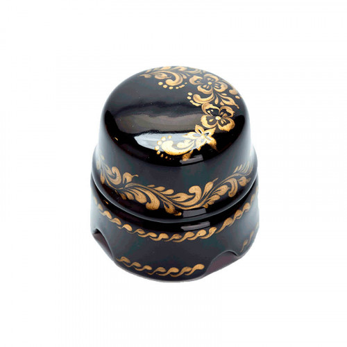 Ретро выключатели и розетки с золотым орнаментом Salvador