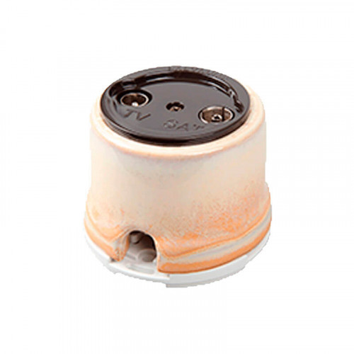 Бежевые ретро выключатели и розетки Salvador