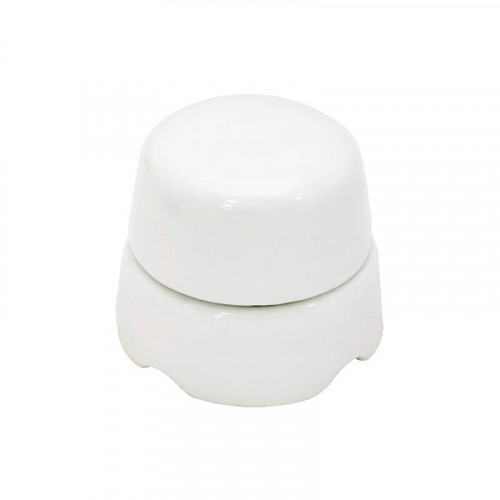 Белые ретро выключатели и розетки Salvador