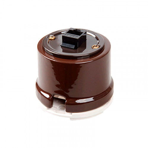 Коричневые ретро выключатели и розетки Salvador