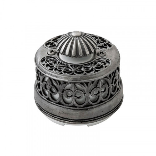 Серебряные ретро выключатели и розетки Salvador