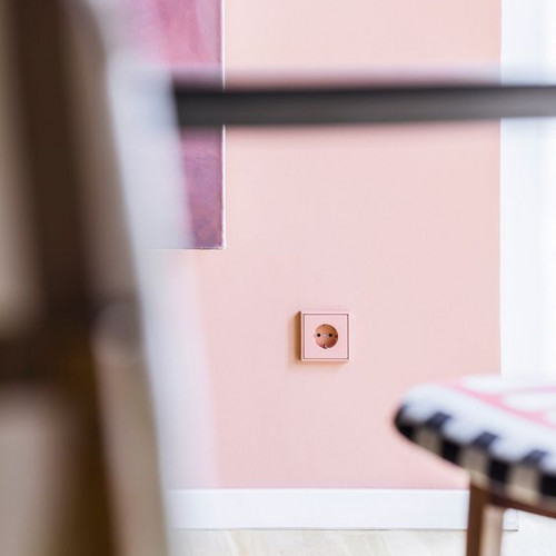 Дизайнерские выключатели JUNG Les Couleurs® Le Corbusier