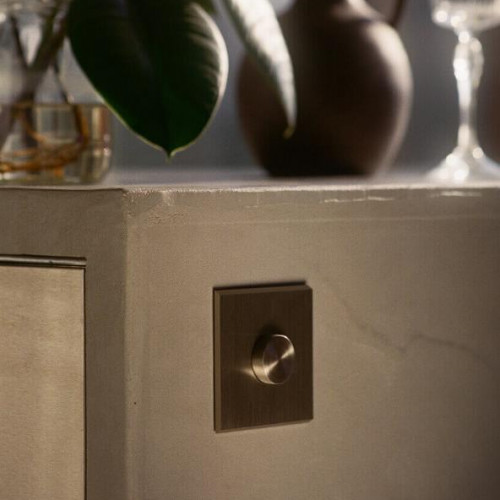 Дизайнерские выключатели Modelec Confidence