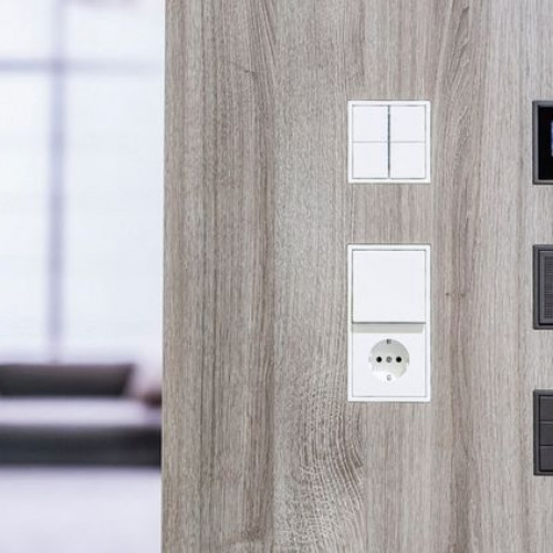 Дизайнерские выключатели JUNG LS ZERO