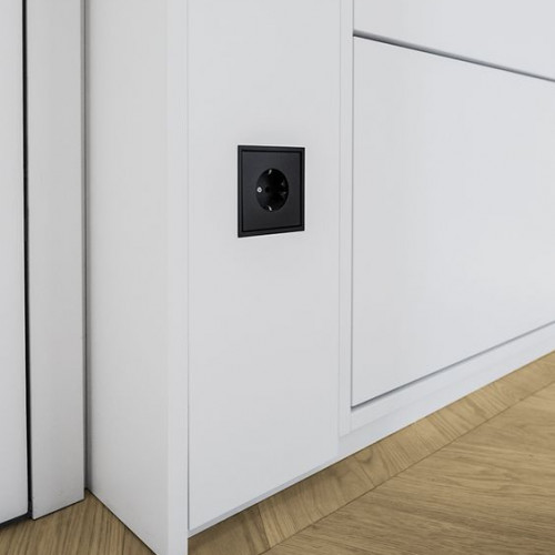 Дизайнерские выключатели JUNG LS ZERO