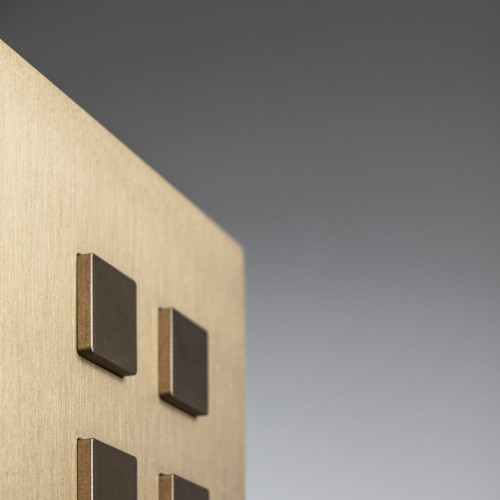 Дизайнерские выключатели ATELIER LUXUS Facet