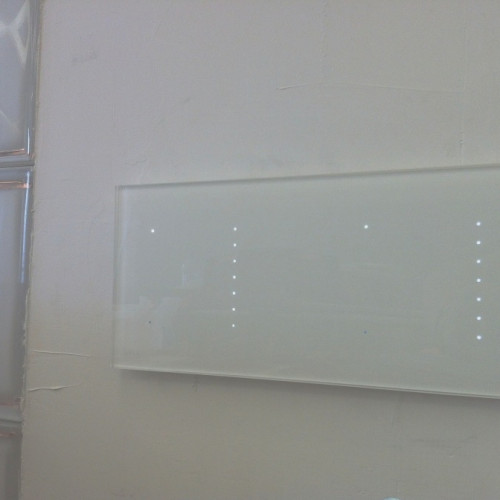 Устройства для управления традиционными источниками света  Q600S