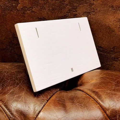 Сенсорный выключатель из дерева JUKKA белый