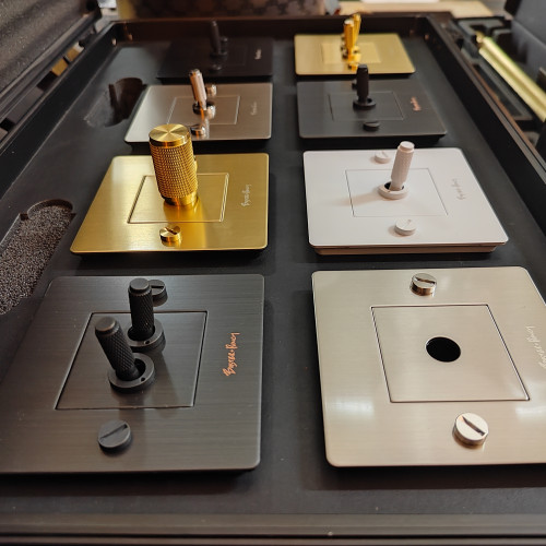 Выклчатели Buster & Punch European Electricity/Евростандарт