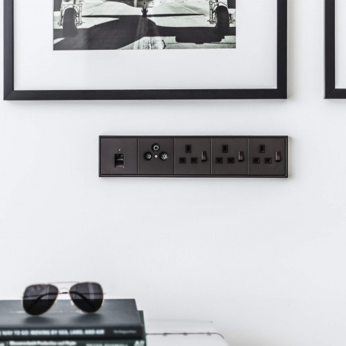 Дизайнерские выключатели JUNG LS 990