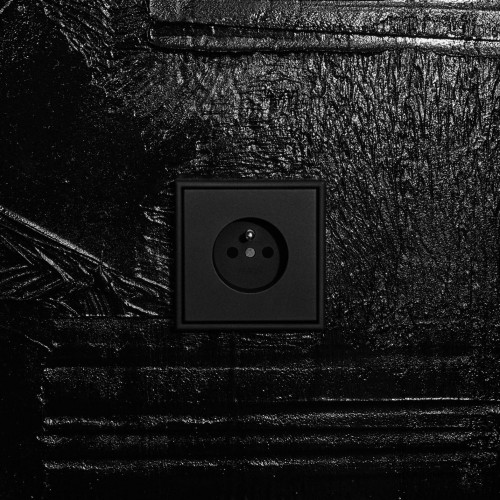 Дизайнерские выключатели JUNG LS 990