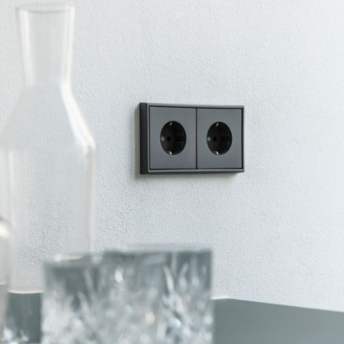 Дизайнерские выключатели JUNG LS 990