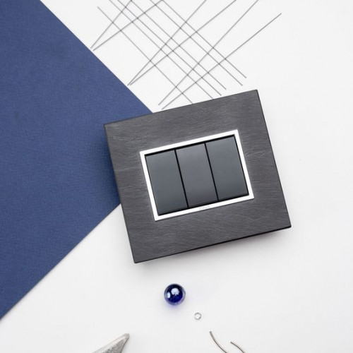 Дизайнерские выключатели VIMAR Eikon Evo