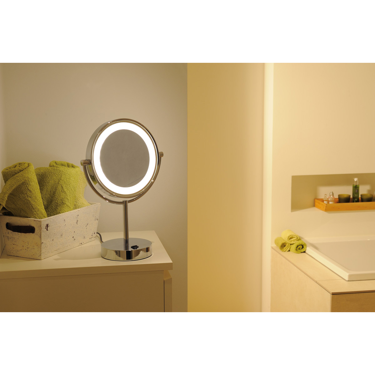 Настенное косметическое зеркало с подсветкой SLV VISSARDO TL 149792. Фотография №2
